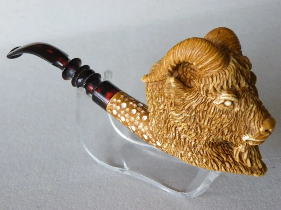 Hand-carved chamois Turkish block meerschaum pipe, product ANI-27