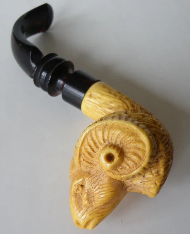 Hand-carved chamois Turkish block meerschaum pipe, product ANI-48
