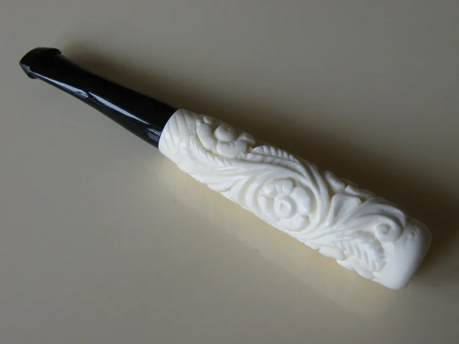 Hand-carved floral cigarette holder Turkish block meerschaum cigarette holder, product CGRTH-01