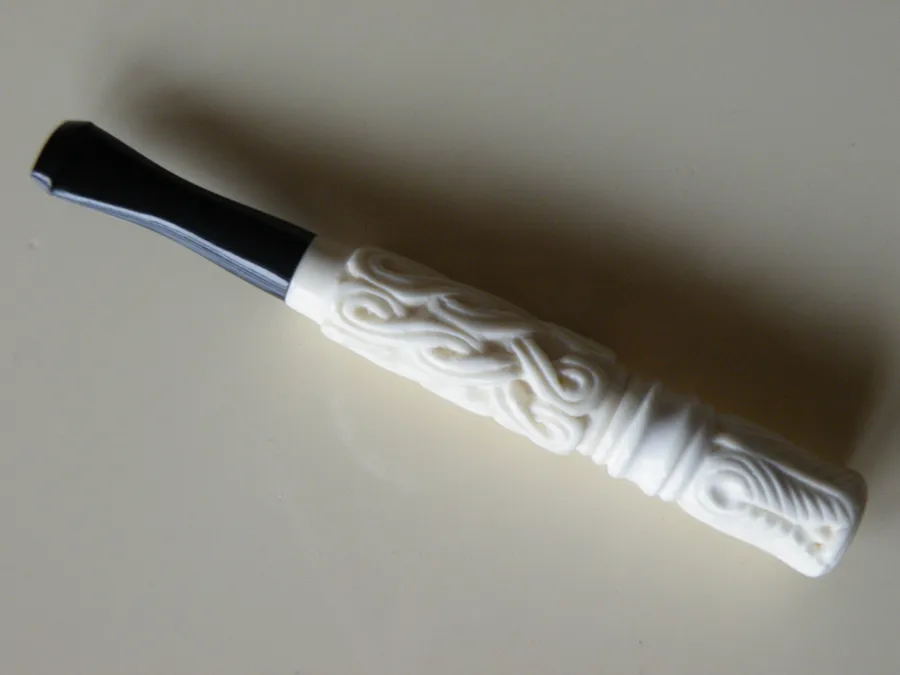 Hand-carved floral cigarette holder Turkish block meerschaum cigarette holder, product CGRTH-05