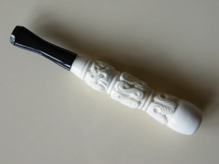 Hand-carved floral cigarette holder Turkish block meerschaum cigarette holder, product CGRTH-06