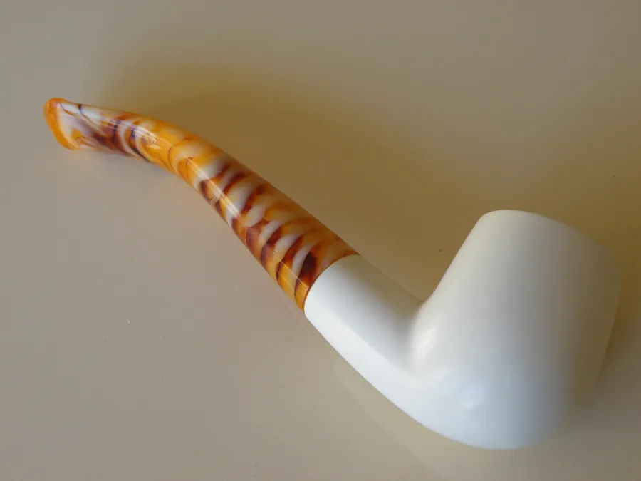 Hand-carved classic Turkish block meerschaum pipe, product CLA-10