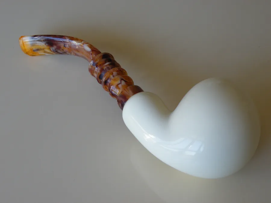 Hand-carved classic Turkish block meerschaum pipe, product CLA-24