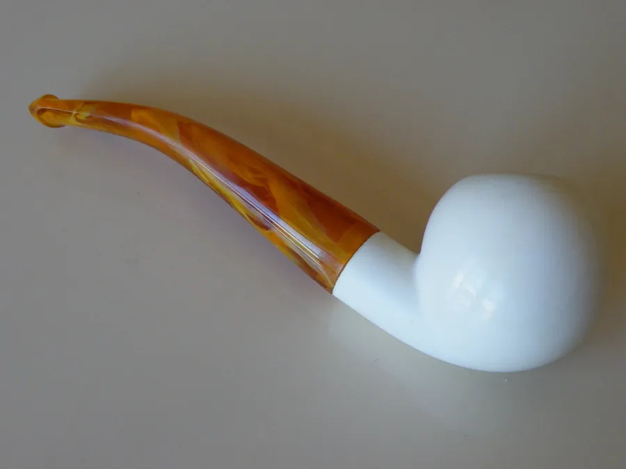 Hand-carved classic Turkish block meerschaum pipe, product CLA-25
