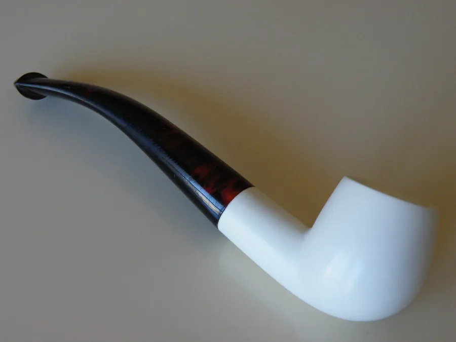 Hand-carved classic Turkish block meerschaum pipe, product CLA-41