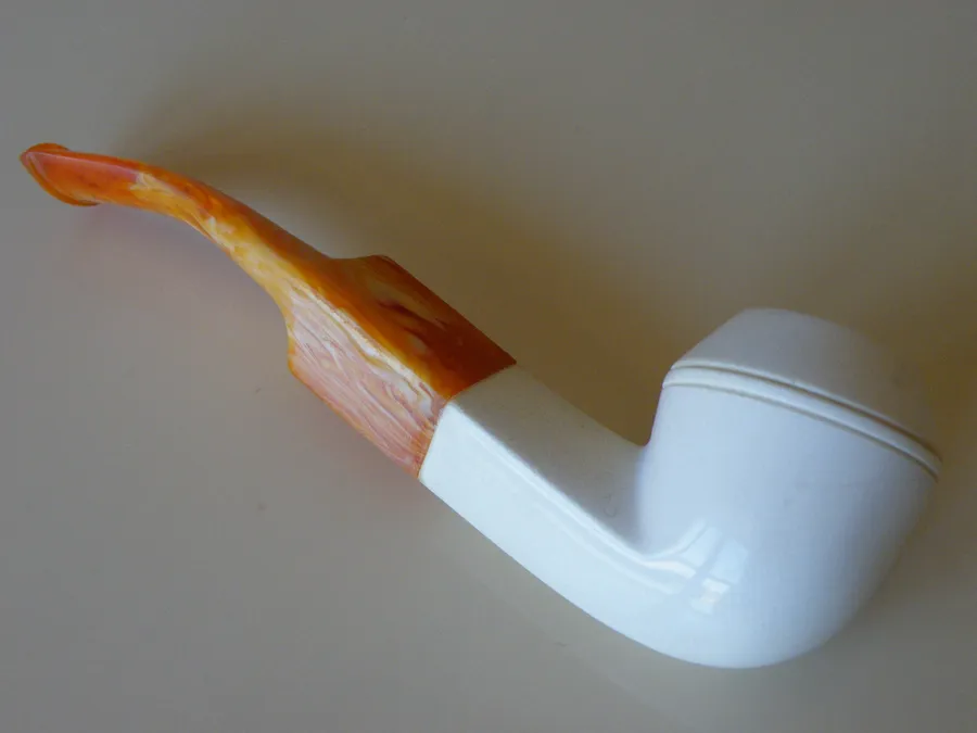 Hand-carved classic Turkish block meerschaum pipe, product CLA-42