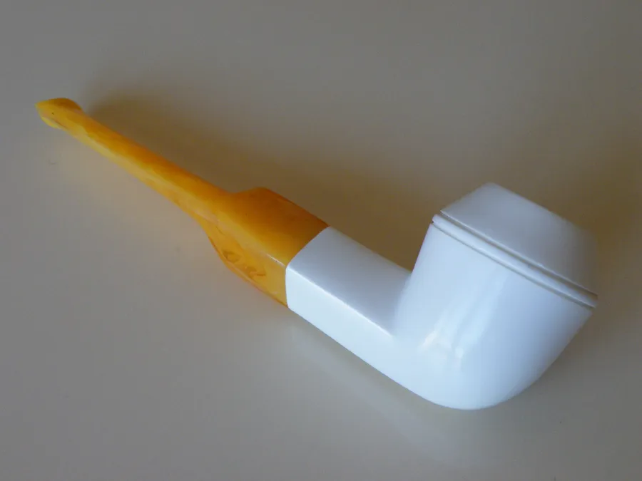 Hand-carved classic Turkish block meerschaum pipe, product CLA-43
