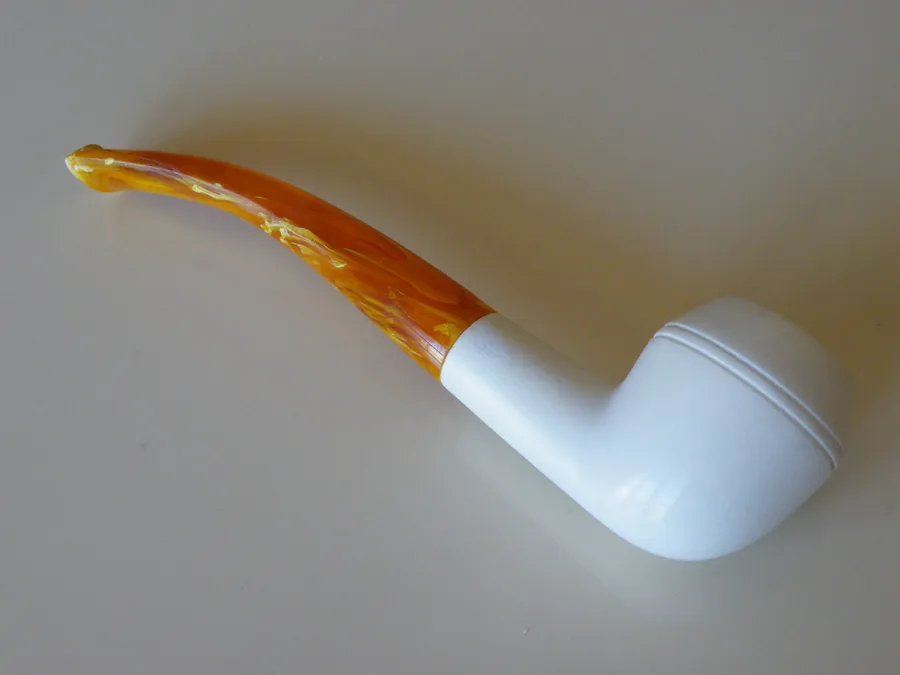 Hand-carved classic Turkish block meerschaum pipe, product CLA-44