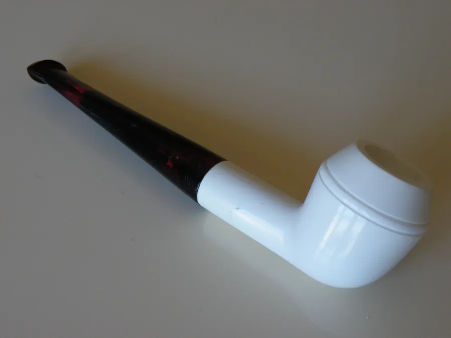 Hand-carved classic Turkish block meerschaum pipe, product CLA-45