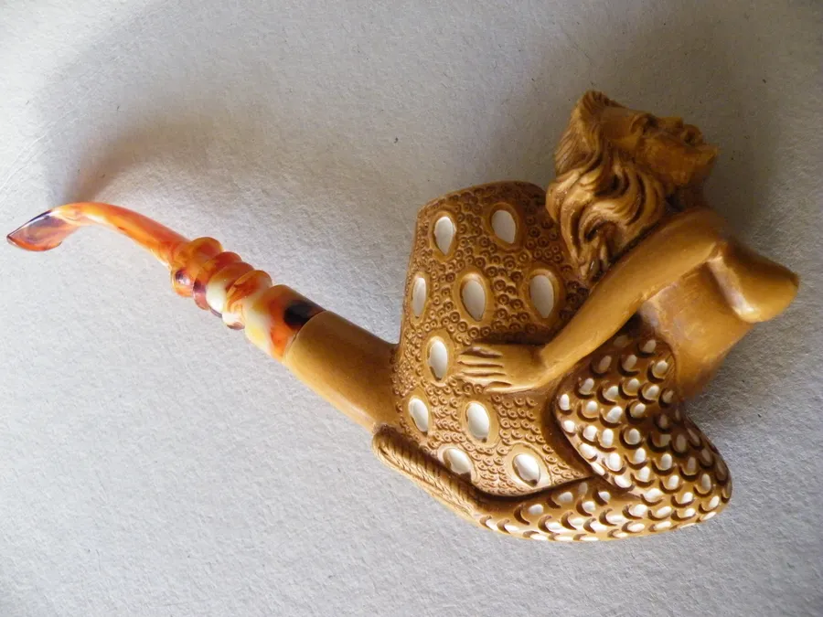 Hand-carved mermaid Turkish block meerschaum pipe, product NUDE-09