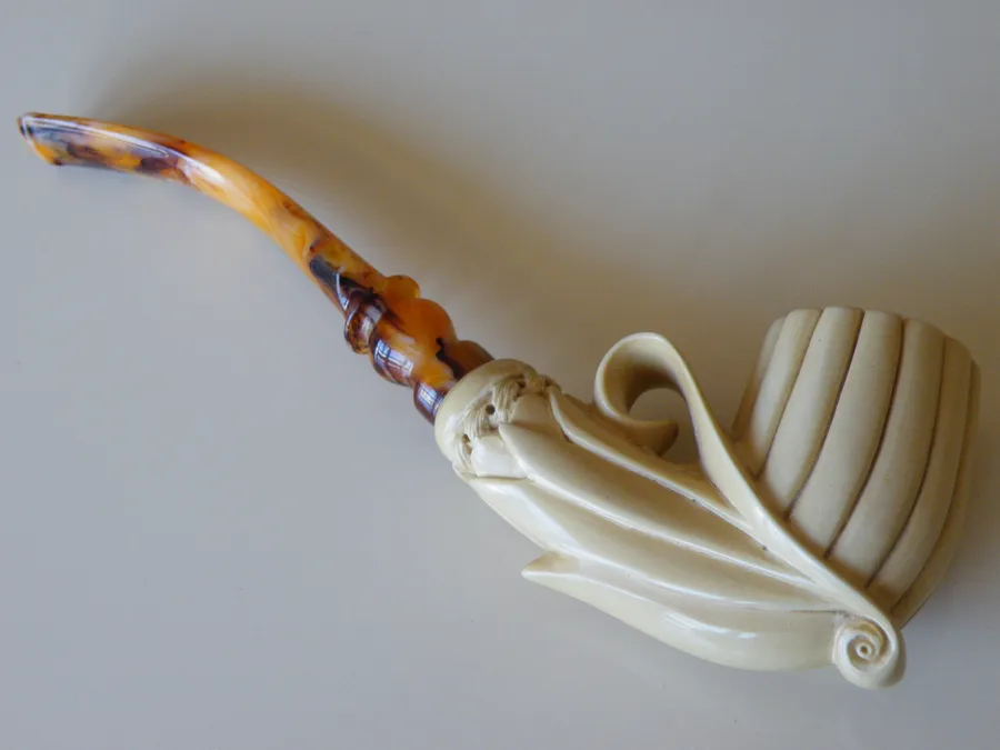 Hand-carved freehand Turkish block meerschaum pipe, product FH-06