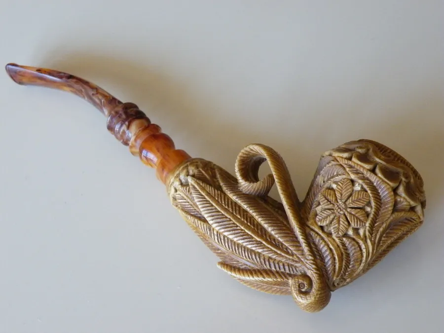 Hand-carved freehand Turkish block meerschaum pipe, product FH-24