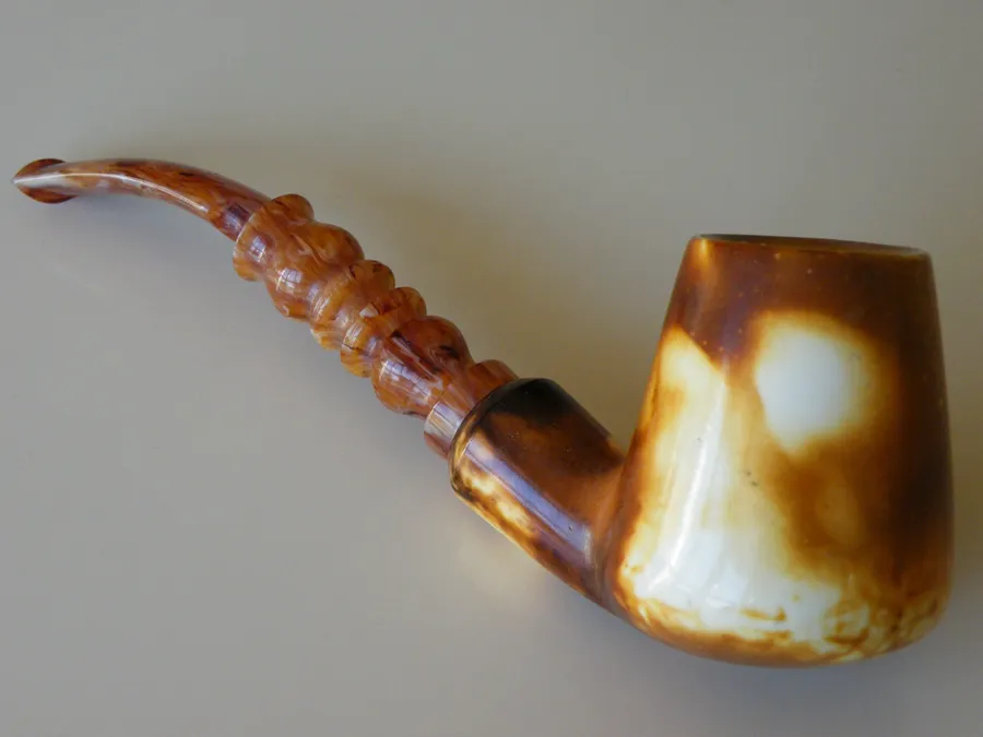 Hand-carved freehand Turkish block meerschaum pipe, product FH-28