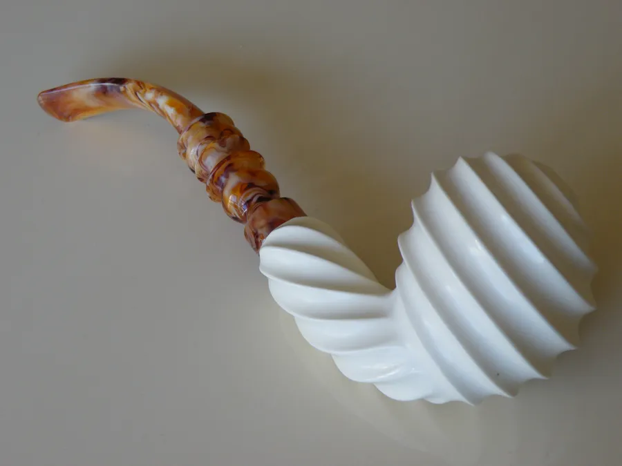 Hand-carved freehand Turkish block meerschaum pipe, product FH-29