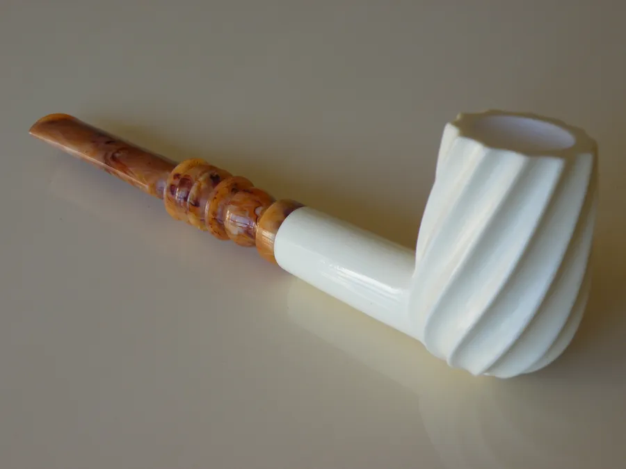 Hand-carved freehand Turkish block meerschaum pipe, product FH-36