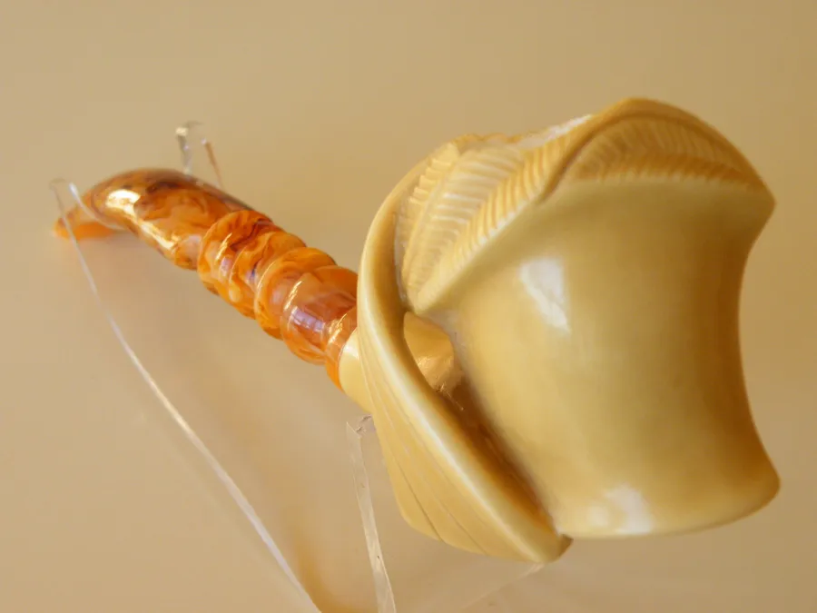 Hand-carved freehand Turkish block meerschaum pipe, product FH-43