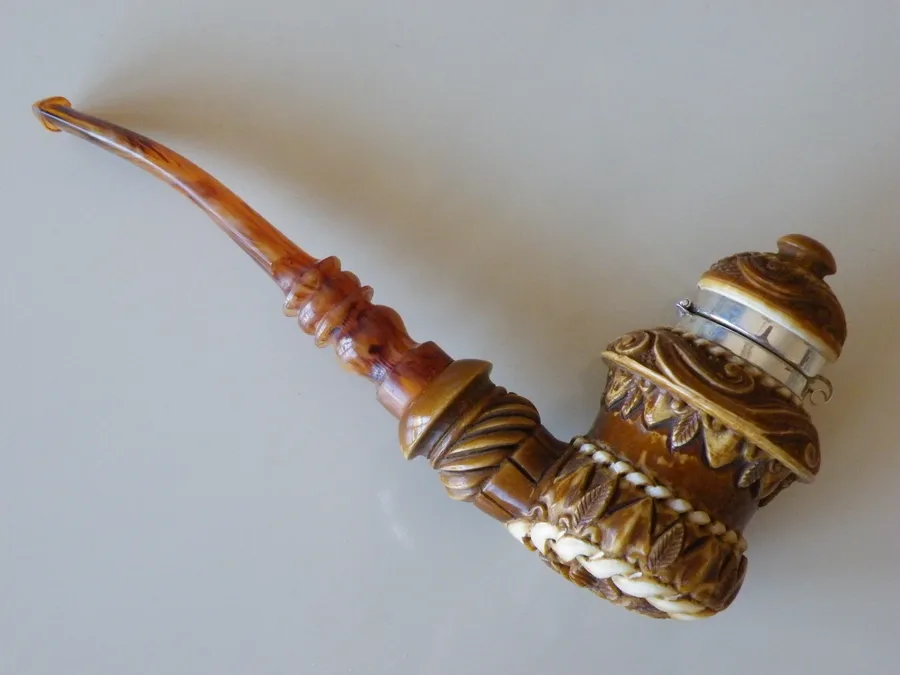 Hand-carved freehand Turkish block meerschaum pipe, product FH-44