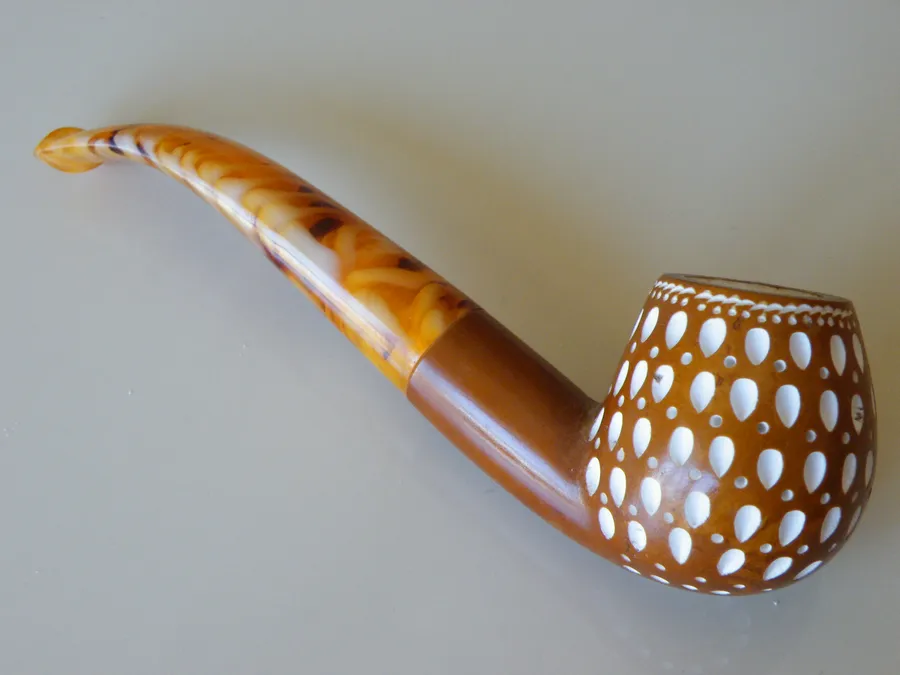 Hand-carved freehand Turkish block meerschaum pipe, product FH-48