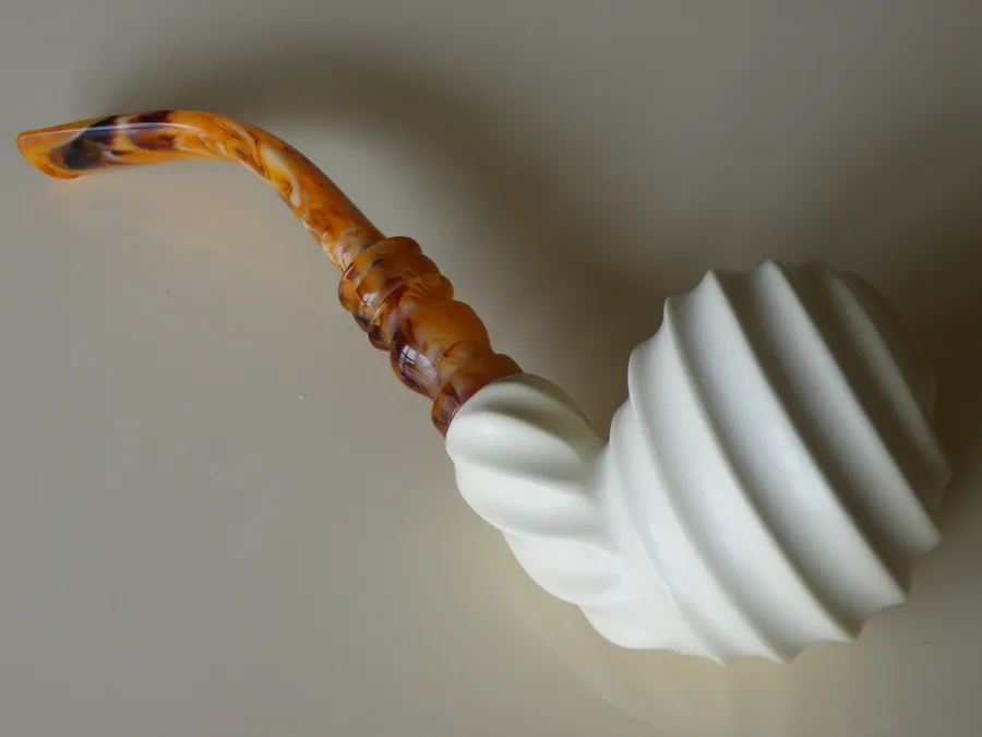 Hand-carved freehand Turkish block meerschaum pipe, product FH-58