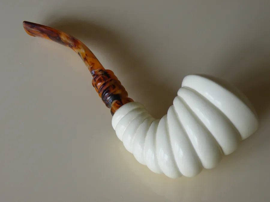 Hand-carved freehand Turkish block meerschaum pipe, product FH-59