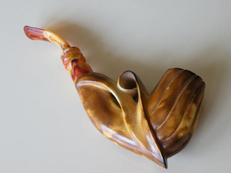 Hand-carved freehand Turkish block meerschaum pipe, product FH-64