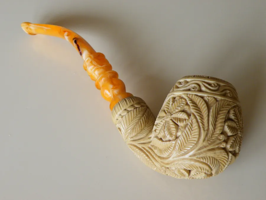 Hand-carved ornamental Turkish block meerschaum pipe, product ORN-01