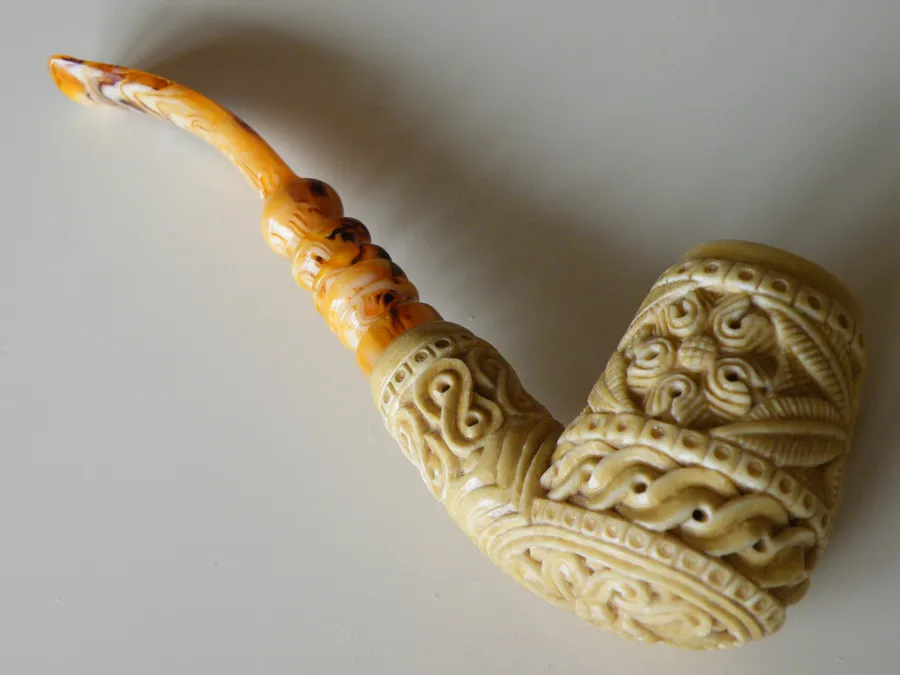 Hand-carved ornamental Turkish block meerschaum pipe, product ORN-09
