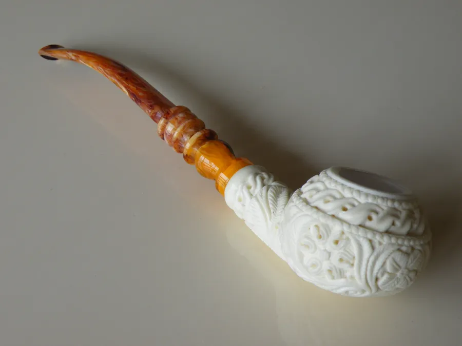 Hand-carved ornamental Turkish block meerschaum pipe, product ORN-10