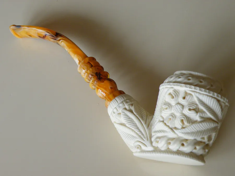 Hand-carved ornamental Turkish block meerschaum pipe, product ORN-11