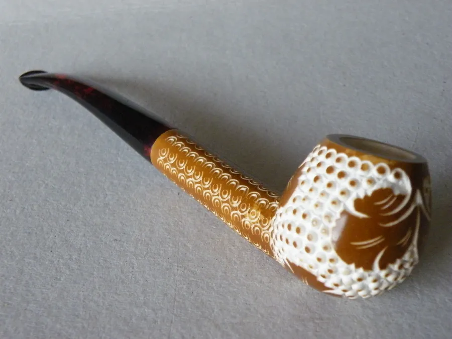 Hand-carved ornamental Turkish block meerschaum pipe, product ORN-14