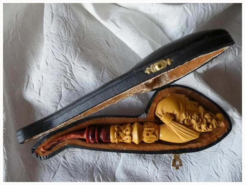 Hand-carved figure in a fez Turkish block meerschaum pipe, product PORT-08