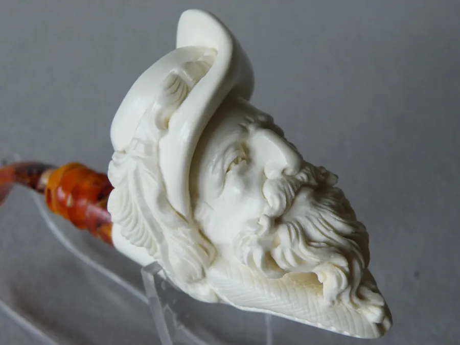 Hand-carved knight Turkish block meerschaum pipe, product PORT-09