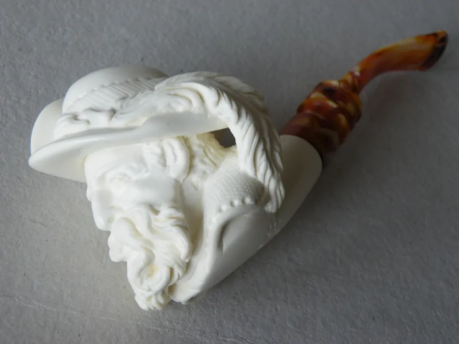 Hand-carved knight Turkish block meerschaum pipe, product PORT-12