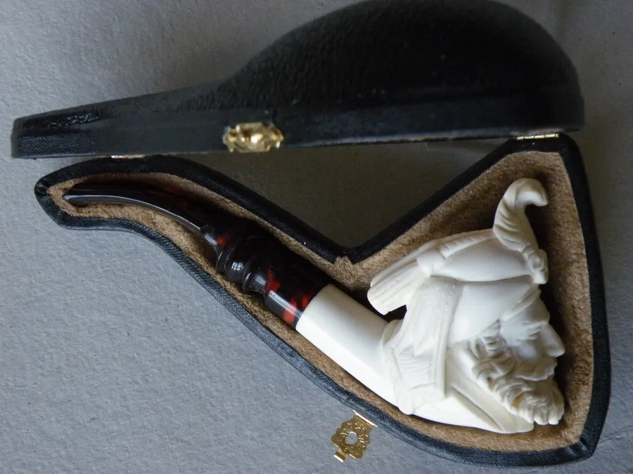 Hand-carved sultan Turkish block meerschaum pipe, product PORT-19
